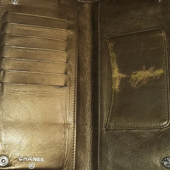 (SOLD)Authentic Chanel Paris New York travel line long wallet. - Picture 6 of 10